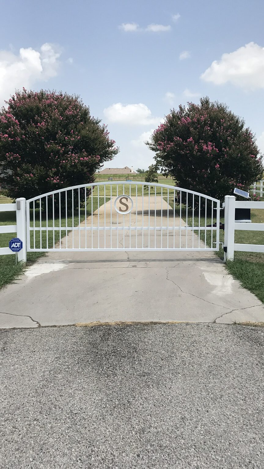 Image of 4 sure Gate work, White Gate
